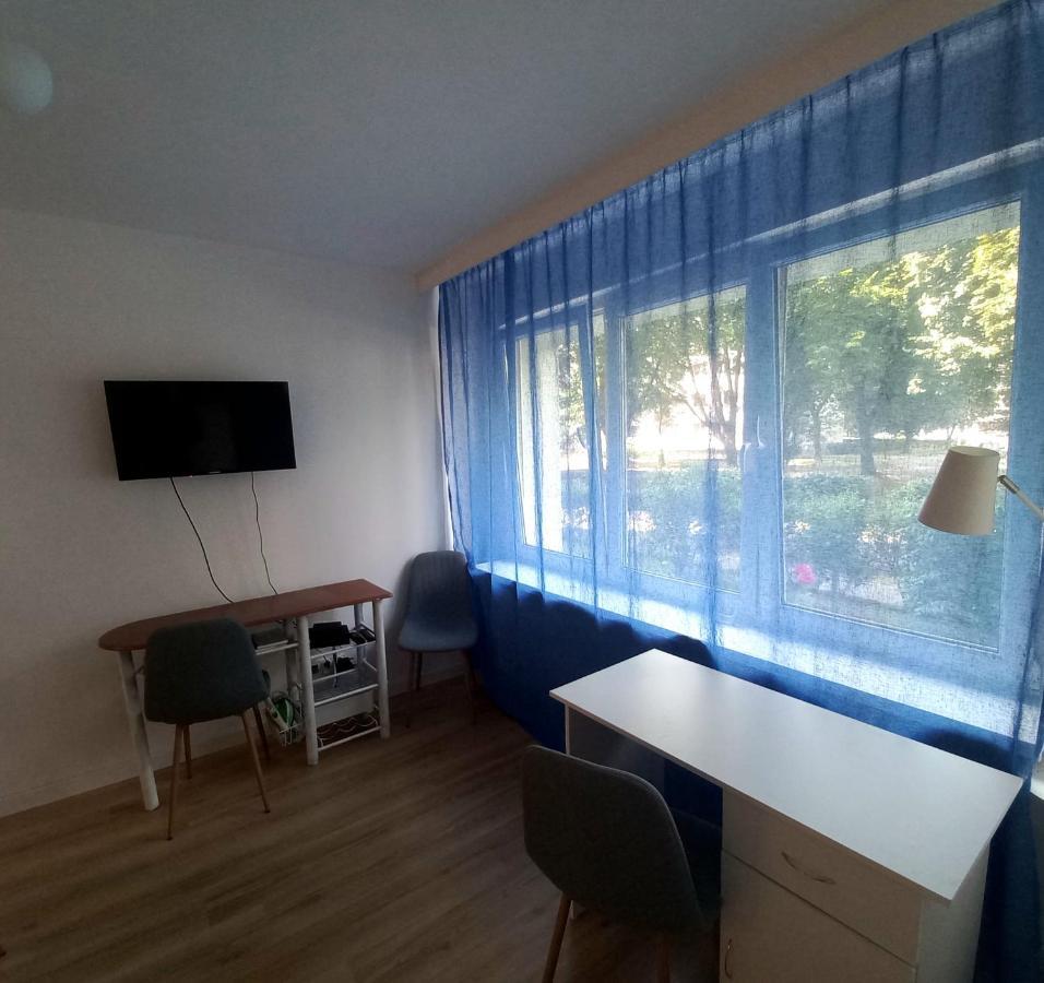 Nice Apartament With Small Tub ワルシャワ エクステリア 写真
