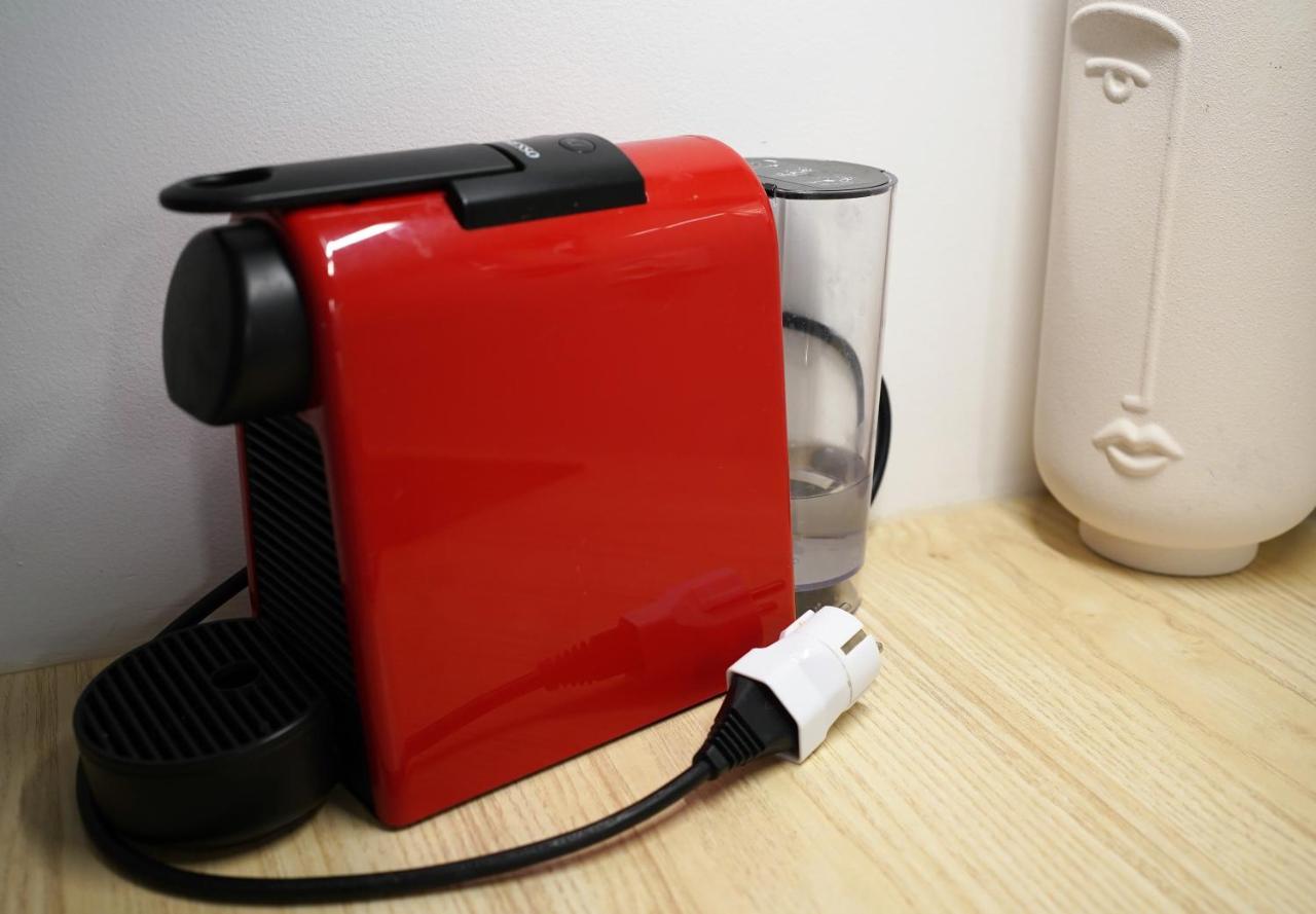 Nice Apartament With Small Tub ワルシャワ エクステリア 写真